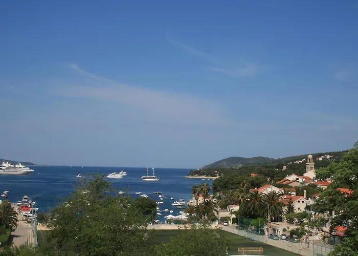 Marinessa Hvar Town