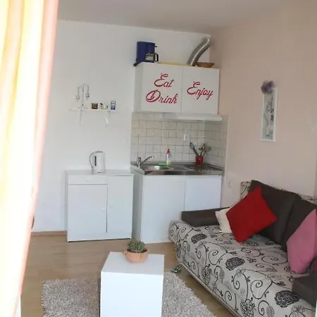 Marinessa Apartman *
