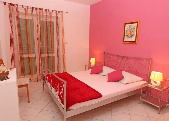 Marinessa Apartament *